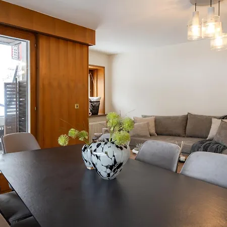 Alberti Platz Давос